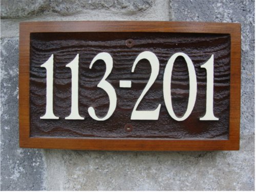 Enseigne en bois pour condos